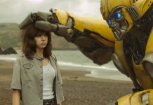 Bumblebee not a disappointing prequel Hailee Steinfeld as Charlie and Bumblebee in BUMBLEBEE.