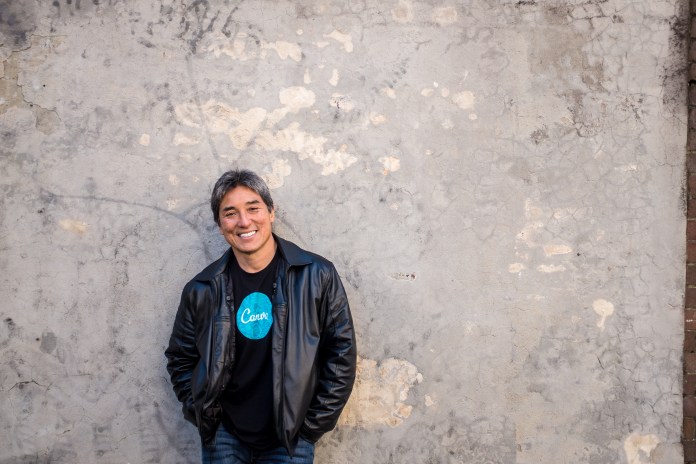 Picture of Guy Kawasaki Posing for a picture