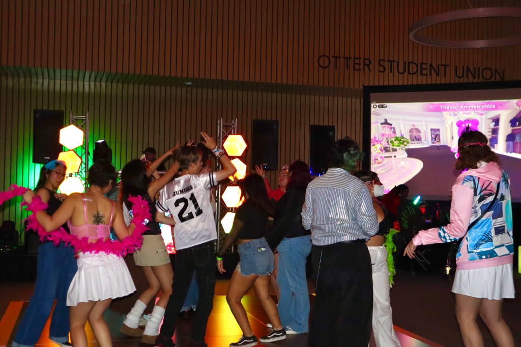 picture of students dancing in a crowd