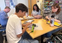 Bringing value to used material; students learn the art of Lo Rasqueche