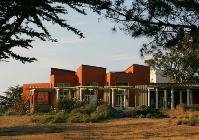 Alumni Building