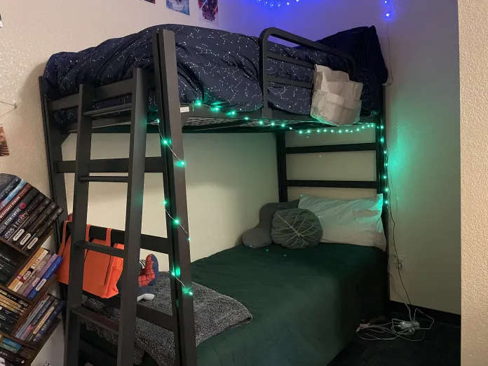 Double Decker Beds in Nor Quad